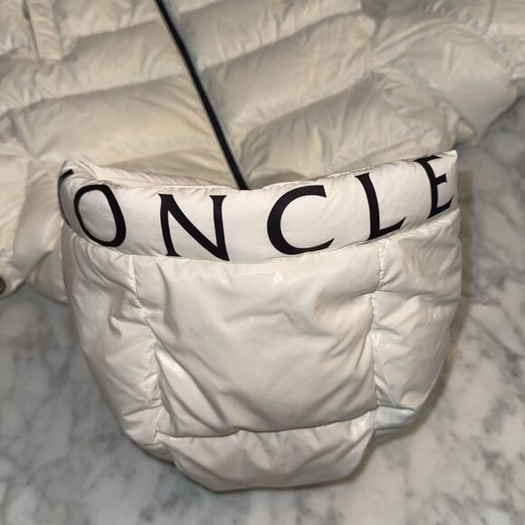 MONCLER WHITE UNISEX HOODED DOWN JACKET 3Y - Picture 7 of 17